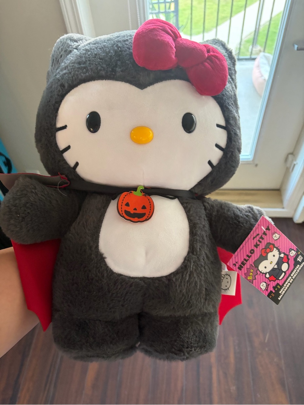 Hello Kitty USA greeter Dracula